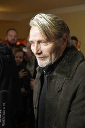 Mads Mikkelsen at the premiere of the movie Therapy for Vikings at the Delphi Filmpalast Berlin, 17 12 2025 Foto:xM.xBehrensx xFuturexImagex wikinger_5225