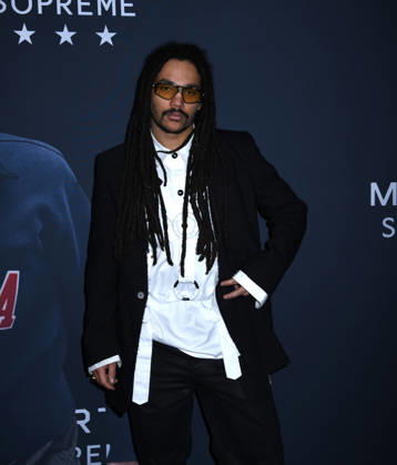 December 16, 2025, New York, Ny, United States: Luka Sabbat attends A24 s Marty Supreme New York Premiere. Held at Regal Times Square in New York. Zuma Press December 16, 2025. New York United States - ZUMAp281 20251216_zea_p281_284 Copyright: xPhotoxImagexPressx
