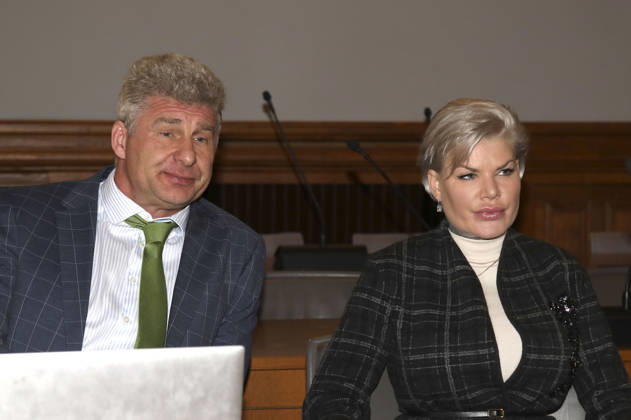 Melanie Müller with her lawyer Adrian Stahl at the appeal trial for using signs of unconstitutional and terrorist organizations at Leipzig District Court Leipzig, 18 12 2025 Foto:xAgenturxWehnertx xGränzdörferx xFuturexImagex mueller_5211