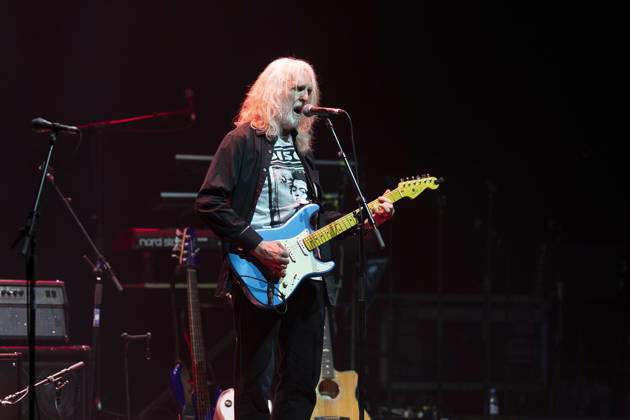 Martin McAloon perfroms live at o2 City Hall, Newcastle, on 18 December 2025 Martin McAloon perfroms live at o2 City Hall, Newcastle, on 18 December 2025, Credit:David Wala Avalon Tyne and Wear, Newcastle upon Tyne  Copyright: xDavidxWalax xAvalonx 1060261130