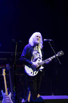 Martin McAloon perfroms live at o2 City Hall, Newcastle, on 18 December 2025 Martin McAloon perfroms live at o2 City Hall, Newcastle, on 18 December 2025, Credit:David Wala Avalon Tyne and Wear, Newcastle upon Tyne  Copyright: xDavidxWalax xAvalonx 1060261135