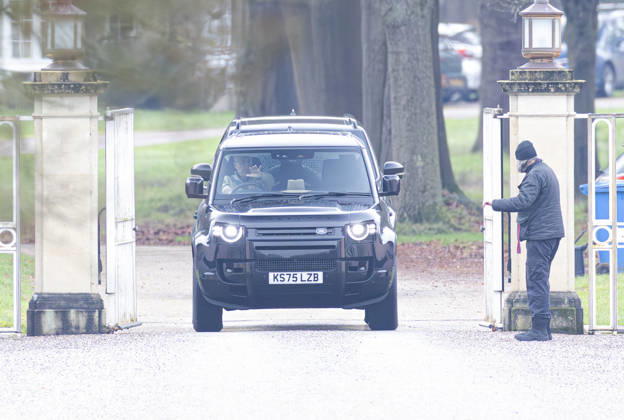 Andrew Mountbatten Windsor 21 12 2025 Andrew Mountbatten Windsor drives from Royal Lodge to Windsor Castle  Copyright: xDougxSeeburgx NINTCHDBPICT001047219236