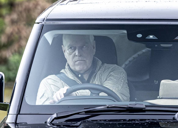 Andrew Mountbatten Windsor 21 12 2025 Andrew Mountbatten Windsor drives from Royal Lodge to Windsor Castle  Copyright: xDougxSeeburgx NINTCHDBPICT001047219247
