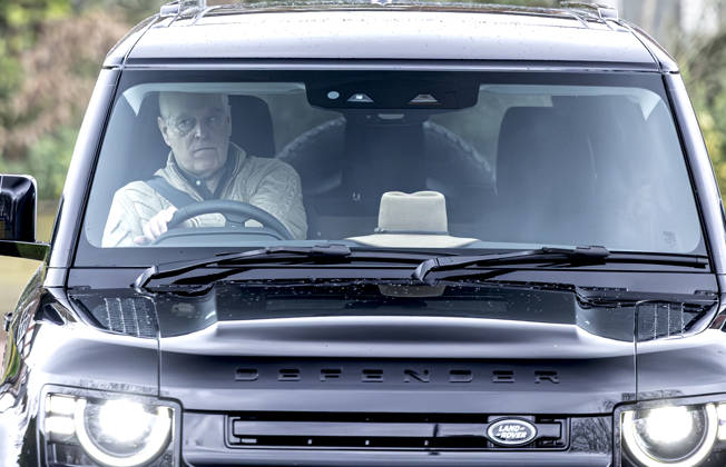 Andrew Mountbatten Windsor 21 12 2025 Andrew Mountbatten Windsor drives from Royal Lodge to Windsor Castle  Copyright: xDougxSeeburgx NINTCHDBPICT001047219291