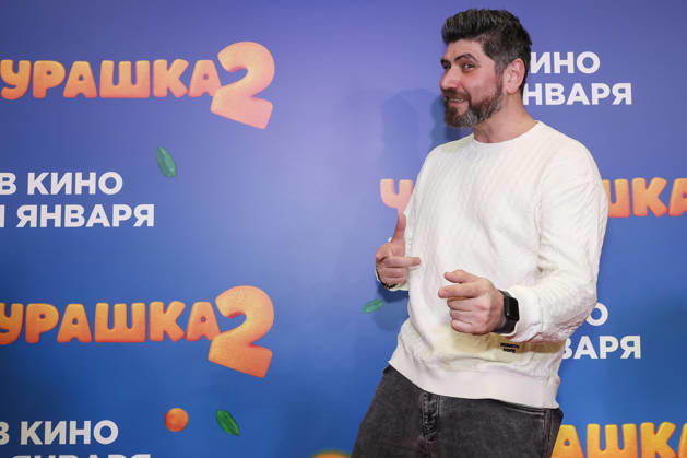 RUSSIA, MOSCOW - DECEMBER 24, 2025: Actor Karen Arutyunov poses on the red carpet during the premiere of the family comedy Cheburashka 2 by Dmitry Dyachenko at the KARO 11 Oktyabr cinema on Novy Arbat Street (New Arbat Avenue). Valery Sharifulin TASS  86692830