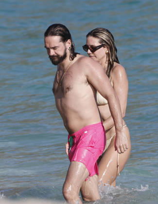 Heidi Klum And Tom Kaulitz Beachside - St Barths Heidi Klum and Tom Kaulitz seen enjoying the sun in Saint Barthelemy, France on January 4, 2026. Photo by ABACAPRESS.COM Saint Barthelemy France  Copyright: xABACAx