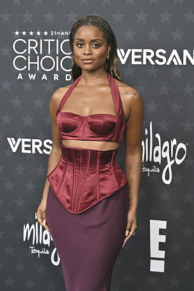 DenÃ e Benton at the 31 Critics Choice Awards 2026 at the Barker Hangar Santa Monica, 04 01 2026 Foto:xD.xStarbuckx xFuturexImagex critics_choice_6153