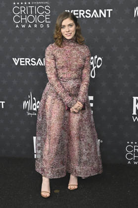 Sophia Lillis at the 31 Critics Choice Awards 2026 at the Barker Hangar Santa Monica, 04 01 2026 Foto:xD.xStarbuckx xFuturexImagex critics_choice_6174
