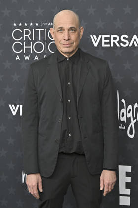 Bruce Eric Kaplan at the 31 Critics Choice Awards 2026 at the Barker Hangar Santa Monica, 04 01 2026 Foto:xD.xStarbuckx xFuturexImagex critics_choice_6181