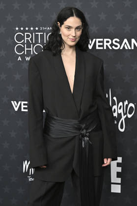Eva Victor at the 31 Critics Choice Awards 2026 at the Barker Hangar Santa Monica, 04 01 2026 Foto:xD.xStarbuckx xFuturexImagex critics_choice_6184