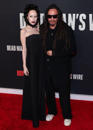 Los Angeles Premiere Of Row K Entertainment s Dead Man s Wire LOS ANGELES, CALIFORNIA, USA - JANUARY 07: Evis Xheneti Shaffer and husband James Shaffer of American nu metal band Korn arrive at the Los Angeles Premiere Of Row K Entertainment s Dead Man s Wire held at AMC The Grove 14 on January 7, 2026 in Los Angeles, California, United States., Credit:Xavier Collin Avalon United States, California, Los Angeles, AMC The Grove 14  Copyright: xXavierxCollinx xAvalonx 1064229771