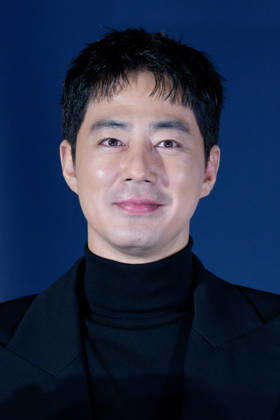HUMINT film press conference SEOUL, SOUTH KOREA, JAN 12: South Korean actor Zo In-sung during HUMINT film press conference at the Lotte Cinema in Seoul, South Korea, on January 12, 2026. Seoul the Lotte Cinema South Korea 8251_286257 Copyright: xStevexChoxKyewoong PentaxPressx