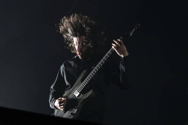 Adam Christianson from the Architects live at a concert in the Swiss Life Hall Hannover, 13 01 202 Foto:xN.xHeuselx xFuturexImagex architects_6109