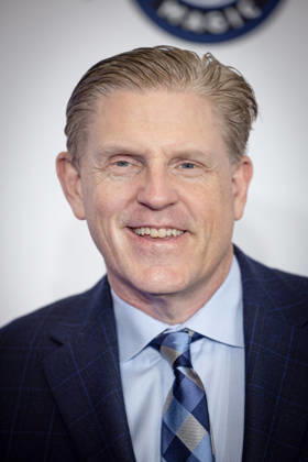 NBA Tip Off Dinner Axel Springer Charles Freeman President of Business Operations Tip off Dinner Axel Springer Verlag invites you to a dinner at the publishing house in Berlin on the occasion of the NBA game on January 15th. Copyright: xEventpressxFuhrx