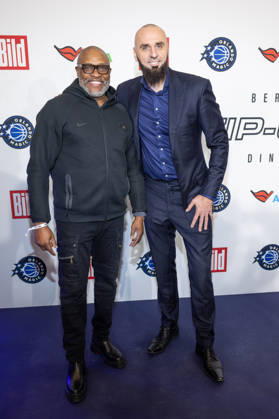 NBA Tip Off Dinner Axel Springer Nick Anderson and Marcin Gortat Tip off Dinner Axel Springer Verlag invites you to a dinner at the publishing house in Berlin on the occasion of the NBA game on January 15th. Copyright: xEventpressxFuhrx