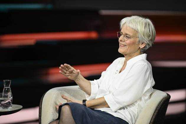 Ulrike Herrmann journalist 01 26 her Ulrike Herrmann on January 14, 2026 in Markus Lanz , ZDF TV television talk show talk show Germany german german woman journalism author taz tageszeitung economic expert business journalist german female journalist journalism cross half sitting talking gesticulating half profile