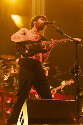 Biffy Clyro perform at Co-Op Live Simon Neil of Biffy Clyro performs at Co-Op Live, Manchester, England, 17th January 2026, Credit:Mike Gray Avalon  Copyright: xMikexGrayx xAvalonx 1066925264