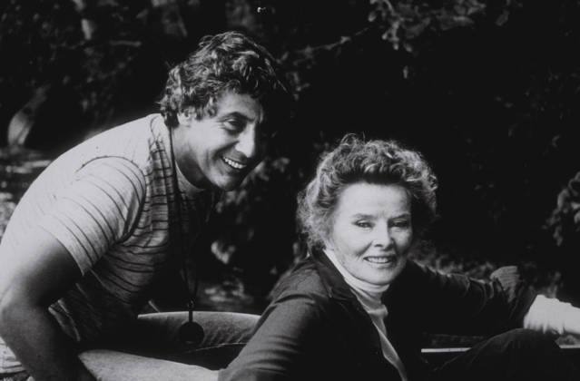 RECORD DATE NOT STATED On Golden Pond Katharine Hepburn and Director Mark Rydell on the set EDITORIAL USE ONLY  Copyright: x