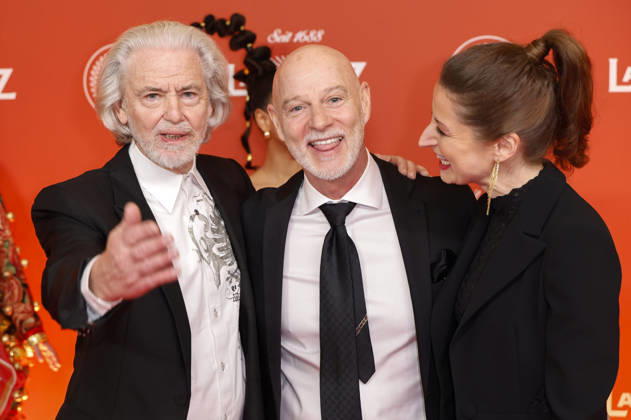 Hermann Bühlbecker, Simon Licht and Tina Rottensteiner at the 25 Lambertz Monday Night in the MMC Studios Cologne, 02 02 2026 Foto:xR.xSchmiegeltx xFuturexImagex lambertz_6433