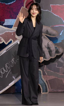 S. Korean actress Shin Hye-sun S. Korean actress Shin Hye-sun South Korean actress Shin Hye-sun, who stars in the drama The Art of Sarah, an original series by Netflix, poses for a photo during a publicity event in Seoul on Feb. 10, 2026. The eight-episode series will be released worldwide on Feb. 13. (Yonhap) 2026-02-10 15:25:12 < 1980-2026 YONHAPNEWS AGENCY. .> ¼¿ïƯº°½Ã EDITORIAL USE ONLY Copyright: xx PYH2026021012450034400 YonhapxNewsx yonphotos249601