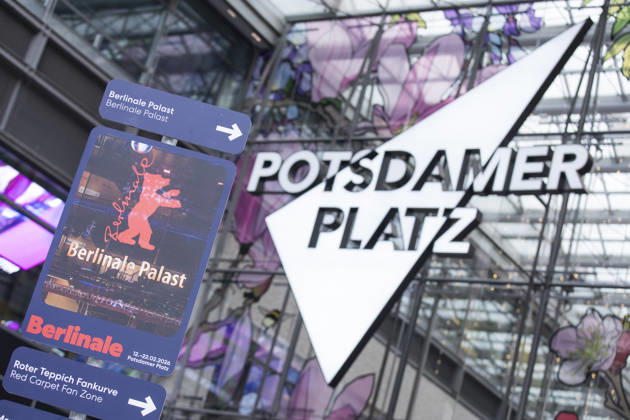 Berlinale, construction work at Potsdamer Platz, Berlin, 11 02 2026 Sign for the Berlinale before the opening of the 76 Berlinale at the Theater am Potsdamer Platz in Berlin on 11 02 2026 The film festival takes place from 12 22 February 2026 Berlin Theater am Potsdamer Platz Copyright: xBenxKriemannx