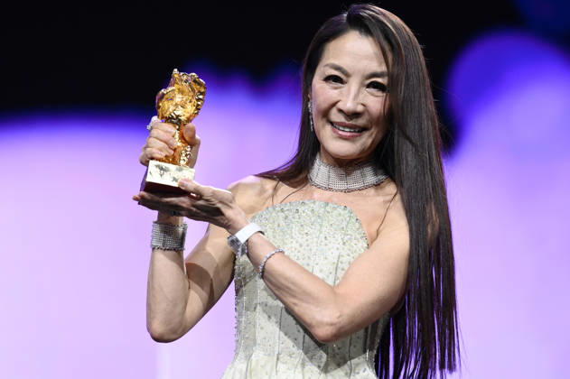 Michelle Yeoh at the presentation of the Honorary Golden Bear for Lifetime Achievement during the Opening Ceremony of the Berlinale 2026 76 Berlin International Film Festival at the Berlinale Palast Berlin, 12 02 2026 Foto:xN.xKubelkax xFuturexImagex ehrenbaer_6209