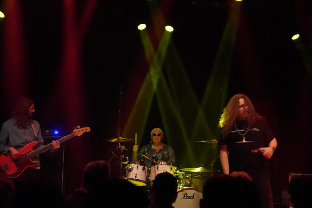 Purpendicular with drummer Ian Paice, singer and band founder Robby Thomas Walsh, guitarist Murray Gould, bassist Nick Fyfe and keyboardist Alessandro Debiaggi Rüsselsheim 12 02 2026 Concert by Purpendicular with drumming legend Ian Paice from Deep Purple