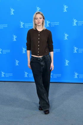 Berlinale International Film Festival Berlin Germany 76th Berlinale International Film Festival A Voix Basse photocall at the 76th Berlinale International Film Festival Marion Barbeau Thomas Bohlen Starface 2026 02 13 453022 2026 02 13 Berlin Germany Copyright: xThomasxBohlenx STAR_453022_057