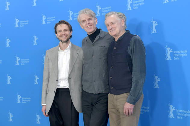 Anders Danielsen Lie, Grant Gee and Bill Pullman at the photocall for the feature film Everybody Digs Bill Evans at the Berlinale 2026 76 Berlin International Film Festival at the Hotel Grand Hyatt Berlin, 13 02 2026 Foto:xM.xBehrensx xFuturexImagex evans_6258