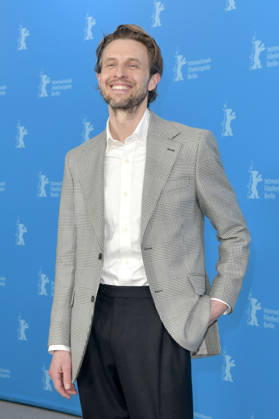 Anders Danielsen Lie at the photocall for the feature film Everybody Digs Bill Evans at the Berlinale 2026 76 Berlin International Film Festival at the Hotel Grand Hyatt Berlin, 13 02 2026 Foto:xM.xBehrensx xFuturexImagex evans_6260