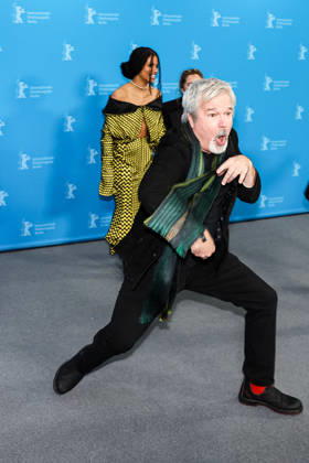 Berlin Berlinale, 76 Berlin International Film Festival 2026 Photo Call Fun shoot GOOD LUCK, HAVE FUN, DON™T DIE Gore Verbinski Director Director Zazie Beetz Actress Actor Haley Lu Richardson Actress Actor Berlinale, 76 Berlin International Film Festival 2026, 13 02 2026 Press Photo Roger Buerke Copyright: xEibner-Pressefoto RogerxBuerkex EP_RBE