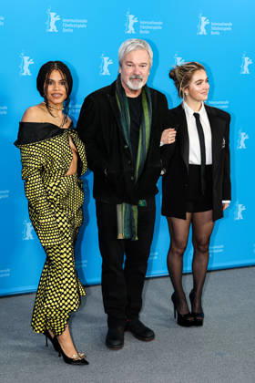 Berlin Berlinale, 76 Berlin International Film Festival 2026 Photo Call Fun shoot GOOD LUCK, HAVE FUN, DON™T DIE Zazie Beetz Actress Actor Gore Verbinski Director Director Haley Lu Richardson Actress Actor Berlinale, 76 Berlin International Film Festival 2026, 13 02 2026 Press Photo Roger Buerke Copyright: xEibner-Pressefoto RogerxBuerkex EP_RBE