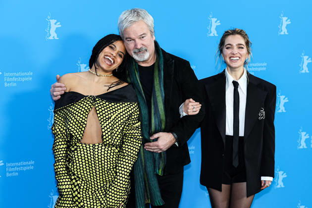 Berlin Berlinale, 76 Berlin International Film Festival 2026 Photo Call Fun shoot GOOD LUCK, HAVE FUN, DON™T DIE Zazie Beetz Actress Actor Gore Verbinski Director Director Haley Lu Richardson Actress Actor Berlinale, 76 Berlin International Film Festival 2026, 13 02 2026 Press Photo Roger Buerke Copyright: xEibner-Pressefoto RogerxBuerkex EP_RBE