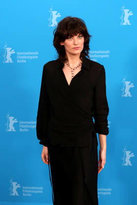 February 14, 2026, Berlin, Germany: Violet Braeckman poses during the photocall for Heysel 85 at the 76th Berlin International Film Festival (Berlinale) in Berlin. The festival runs from Feb. 12 to 22, 2026. Berlin Germany - ZUMAf146 20260214_zip_f146_028 Copyright: xRouzbehxFouladix