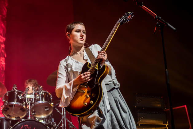Music Concert - The Last Dinner Party Lizzie Mayland of The Last Dinner Party Milan Fabrique Italy Copyright: xMirkoxFava TSCKx xLiveMediax LPM_2291799