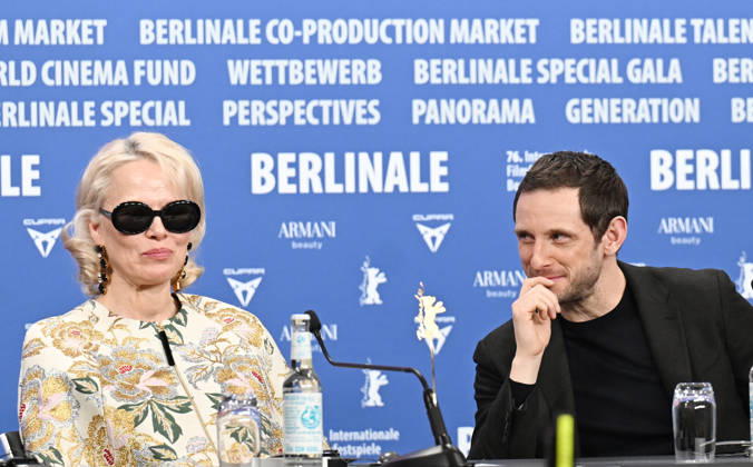 Press conference for Rosebush Burning at the 76th Berlin Film Festival Featuring: Pamela Anderson and Jamie Bell Where: Berlin, Germany When: 14 Feb 2026 Credit: Cover Images EDITORIAL USE ONLY. NOT FOR USE BY NEWSPAPERS BASED IN THE UK. Copyright: xx coverimg55467766