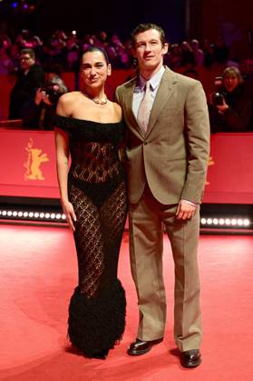 Callum Turner and his fiancée Dua Lipa at the premiere of Rosebush Pruning during the 76th Berlinale, Berlin International Film Festival 2026 , February 14, 2026 Romain Doucelin Bestimage Celebrities attend the premiere of Rosebush Pruning during the 76th Berlinale, Berlin International Film Festival, at the Berlinale Palast, on February 14, 2026 in Berlin, Germany Berlin Allemagne  Copyright: xRomainxDoucelinx xBestimagexRomainxDoucelinx xBestimagex