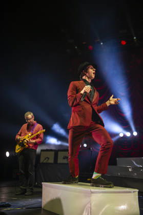 Maximo Park at O2 Academy Brixton 14 02 2026 Maximo Park perform at O2 Academy Brixton in London on 14th February 2026. Tom English drums Duncan Lloyd guitar Paul Smith lead vocals Jemma Freese keyboards, piano, backing vocals Andrew Lowther bass guitar, Credit:Zoran Veselinovic Avalon UK, London, O2 Academy Brixton  Copyright: xZoranxVeselinovicx xAvalonx 1075153120