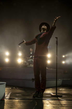 Maximo Park at O2 Academy Brixton 14 02 2026 Maximo Park perform at O2 Academy Brixton in London on 14th February 2026. Tom English drums Duncan Lloyd guitar Paul Smith lead vocals Jemma Freese keyboards, piano, backing vocals Andrew Lowther bass guitar, Credit:Zoran Veselinovic Avalon UK, London, O2 Academy Brixton  Copyright: xZoranxVeselinovicx xAvalonx 1075153137