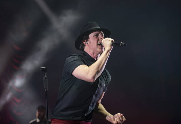 Maximo Park at O2 Academy Brixton 14 02 2026 Maximo Park perform at O2 Academy Brixton in London on 14th February 2026. Tom English drums Duncan Lloyd guitar Paul Smith lead vocals Jemma Freese keyboards, piano, backing vocals Andrew Lowther bass guitar, Credit:Zoran Veselinovic Avalon UK, London, O2 Academy Brixton  Copyright: xZoranxVeselinovicx xAvalonx 1075153224