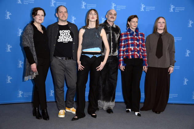 Marisa Growald, Godehard Giese, Caro Braun, Markus Schleinzer, Sandra Hüller and Emma Bahlmann at the photocall for the feature film Rose at the Berlinale 2026 76 Berlin International Film Festival at the Hotel Grand Hyatt Berlin, 15 02 2026 Foto:xN.xKubelkax xFuturexImagex rose_6201