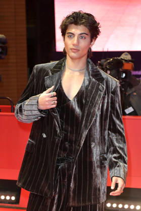Nic Kaufmann at the premiere of the feature film Rose at the Berlinale 2026 76 Berlin International Film Festival in the Berlinale Palast Berlin, 15 02 2026 Foto:xM.xBehrensx xFuturexImagex rose_6252
