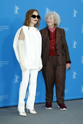 Isabelle Huppert and Ulrike Ottinger at the photocall for the feature film The Blood Countess at the Berlinale 2026 76 Berlin International Film Festival at the Hotel Grand Hyatt Berlin, 16 02 2026 Foto:xC.xTamckex xFuturexImagex blutgraefin_6301