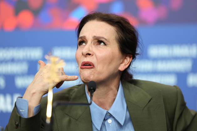 February 17, 2026, Berlin, Brandenburg, Germany: The 76 Berlinale Film Festival is taking place in Berlin from February 12 to 22, 2026. Queen at sea film press conference. Juliette Binoche answering journalists question Berlin Germany - ZUMAt227 20260217_zip_t227_002 Copyright: xMarinaxTakimotox