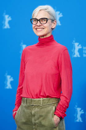 Angela Schanelec at the photocall for the movie Meine Frau weint My Wife Cries at the Berlinale 2026 76 Berlin International Film Festival at the Hotel Grand Hyatt Berlin, 17 02 2026 Foto:xJ.xEdwardsx xFuturexImagex wife_6201
