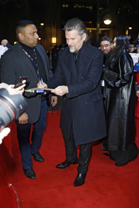 Ethan Hawke at the premiere of the feature film The Weight The Weight Gold Rush at the Berlinale 2026 76 Berlin International Film Festival at the Zoo Palast Berlin, 17 02 2026 Foto:xC.xTamckex xFuturexImagex weight_6324