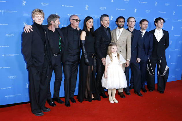 Lucas Lynggaard Tonnesen, Sam Hazeldine, Padraic McKinley, Julia Jones, Ethan Hawke, Avy Berry, Avi Nash, Austin Amelio, Alec Newman and Cameron Brady at the premiere of the feature film The Weight The Weight Gold Rush at the Berlinale 2026 76 Berlin International Film Festival at Zoo Palast Berlin, 17 02 2026 Foto:xC.xTamckex xFuturexImagex weight_6347