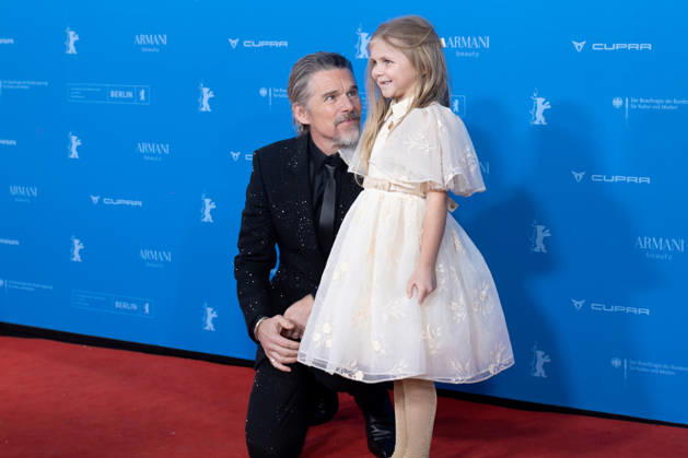The Weight , Premiere at the Berlinale, Berlin, 17 02 2026 Ethan Hawke and Avy Berry on the red carpet before the premiere of The Weight at the Berlinale at Zoo Palast on 17 02 2026 The 76th Berlin International Film Festival takes place from February 12 to 22, 2026 Berlin Zoo Palast Copyright: xJensxFinkex