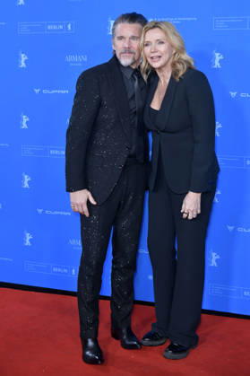 Ethan Hawke and Veronica Ferres at the premiere of the feature film The Weight The Weight Gold Rush at the Berlinale 2026 76 Berlin International Film Festival at the Zoo Palast Berlin, 17 02 2026 Foto:xM.xBehrensx xFuturexImagex weight_6372