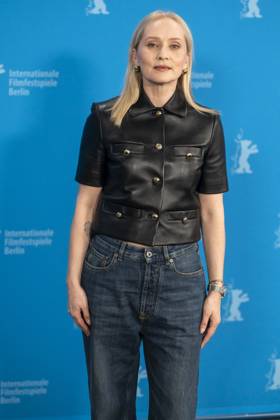 abb Mona Fastvold Norwegian film actress at the photocall for the feature film Teh Testament of Ann Lee at the Berlinale 2026 76 Berlin International Film Festival at the Hotel Grand Hyatt in Berlin on 19 02 2026 Berlin Germany